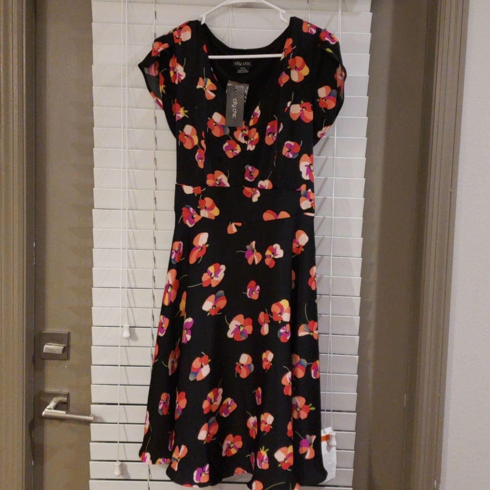 City Chic Dress XS = size 14